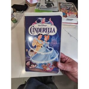Walt Disney's Cinderella Masterpiece Collection‎ VHS Movie Classic Family Film